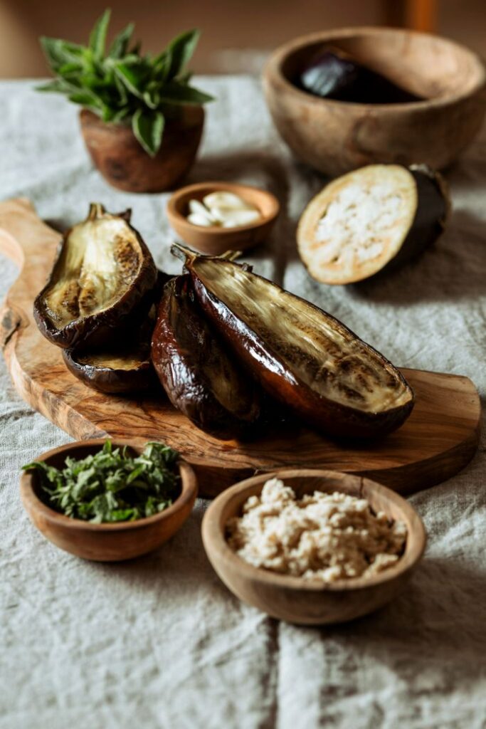 پاته بادمجان و گردو با طعم سیر